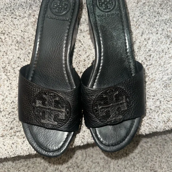 Tory Burch Embossed Black Leather Clogs - Picture 2 of 6